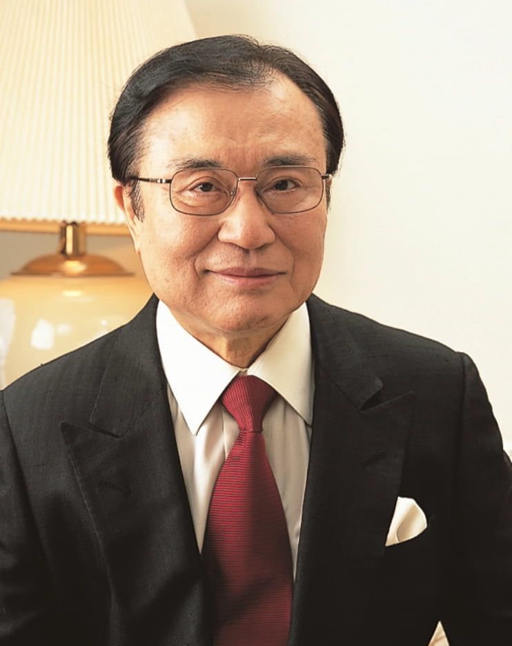 Dr. Hiromi Shinya